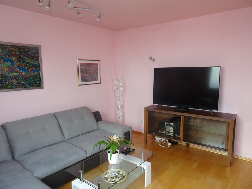 Flat Uno * Vienne